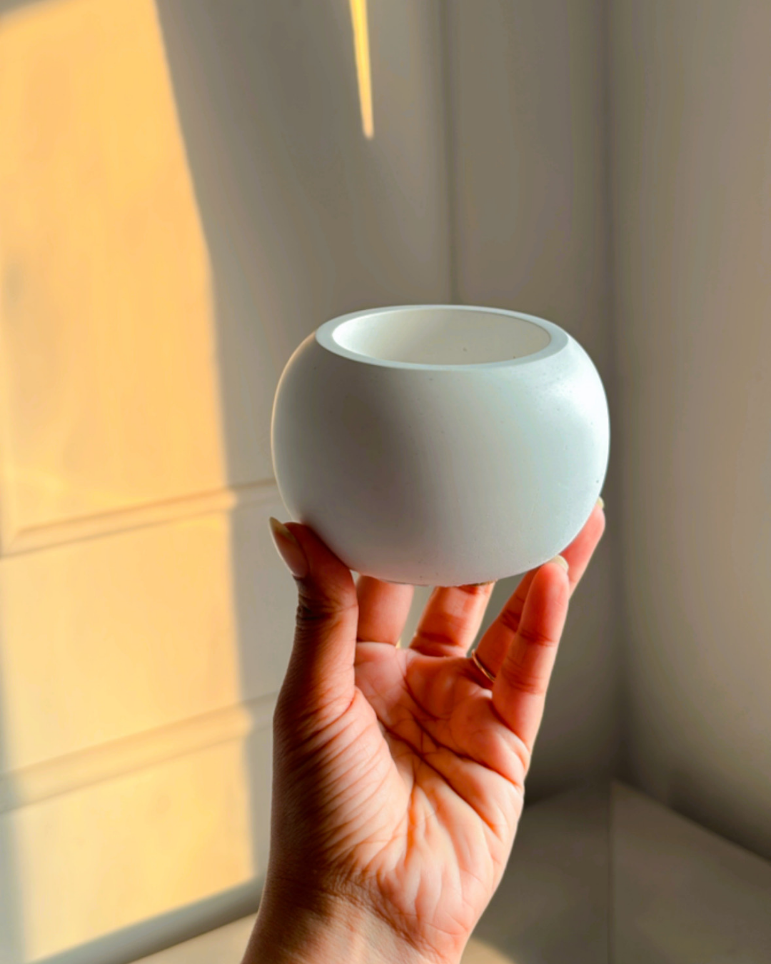 Round Jar