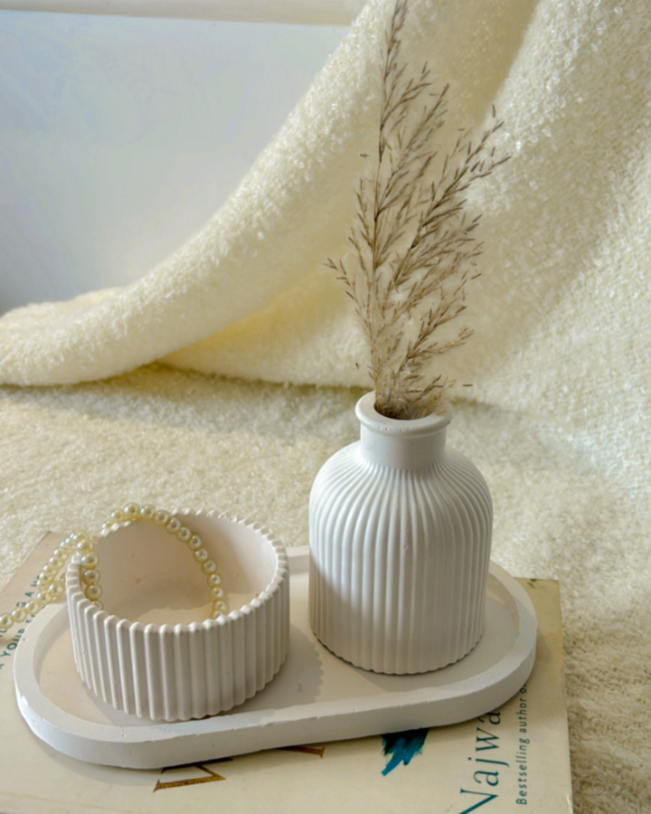 Ribbed Vase